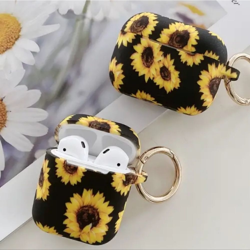 Gorgeous Sunflower Black Silicone AirPods Gen 1/2 Headphone Case Keychain Clip